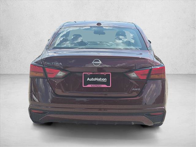 Used 2025 Nissan Altima 2.5 SV AWD/4WD image 7