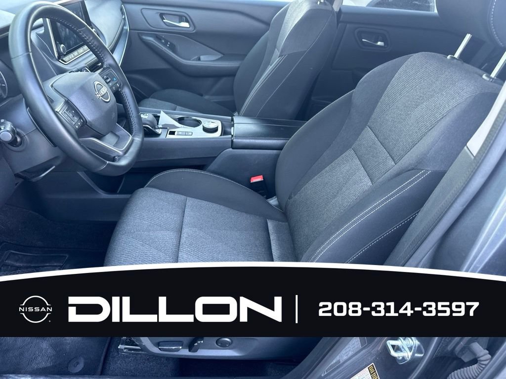 Certified 2025 Nissan Rogue SV AWD/4WD image 4