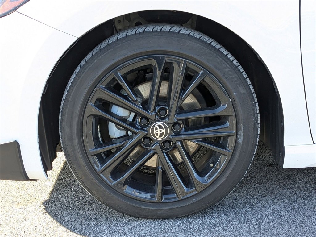 Used 2025 Toyota Camry SE image 11