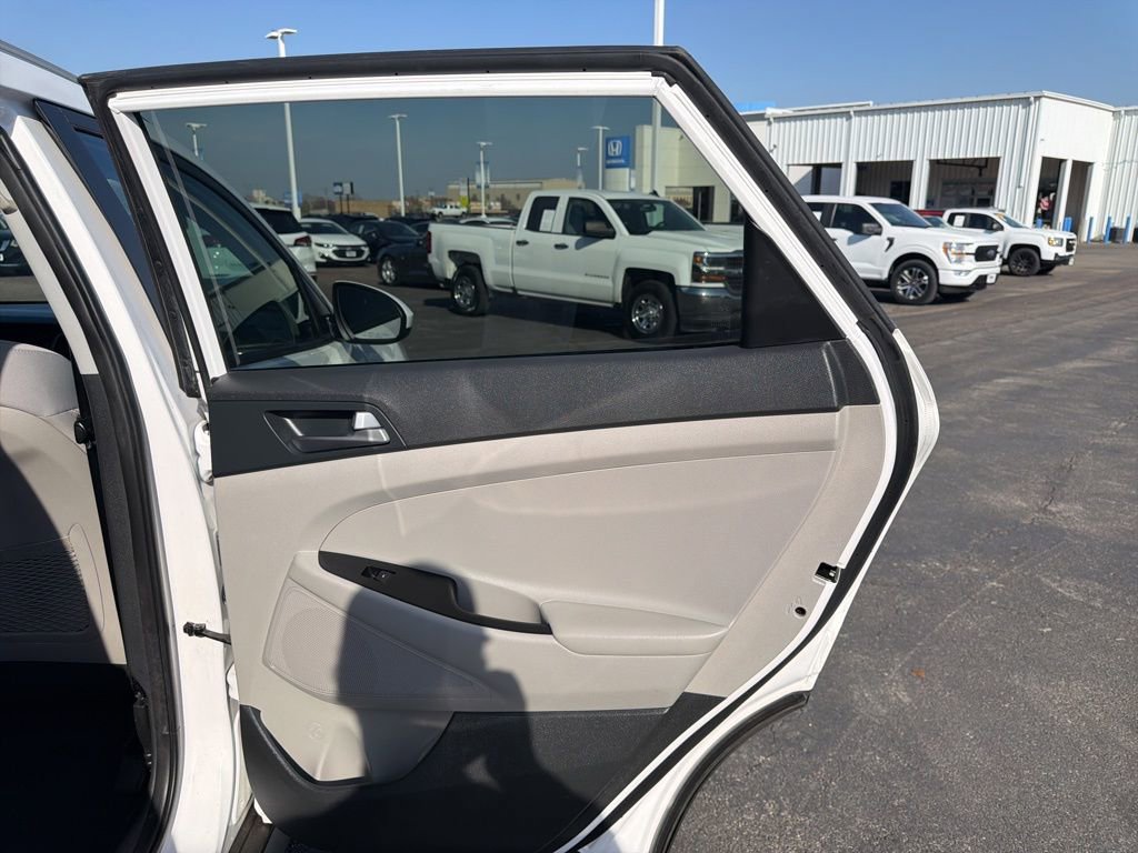 Used 2017 Hyundai Tucson SE image 28