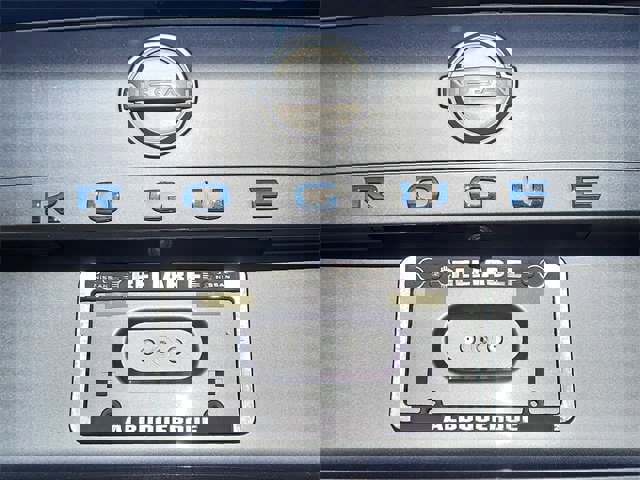 Used 2023 Nissan Rogue SV image 28