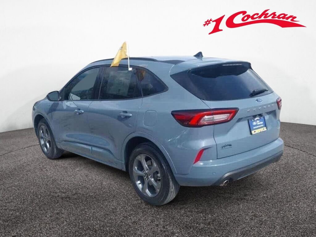 Certified 2023 Ford Escape ST-Line w/ Tech Pack #1 AWD/4WD image 18