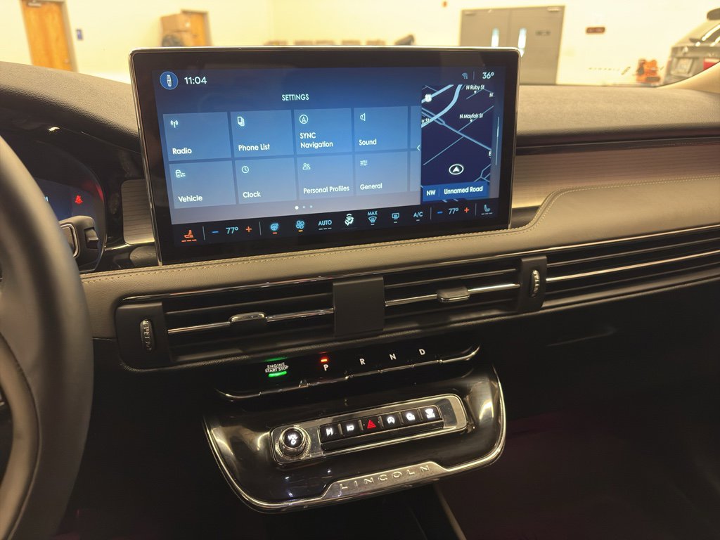 Used 2025 Lincoln Corsair Reserve w/ Rear Removable Package Tray image 26