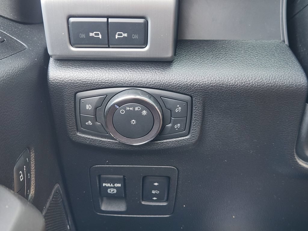 Used 2019 Ford F150 Platinum RWD image 22