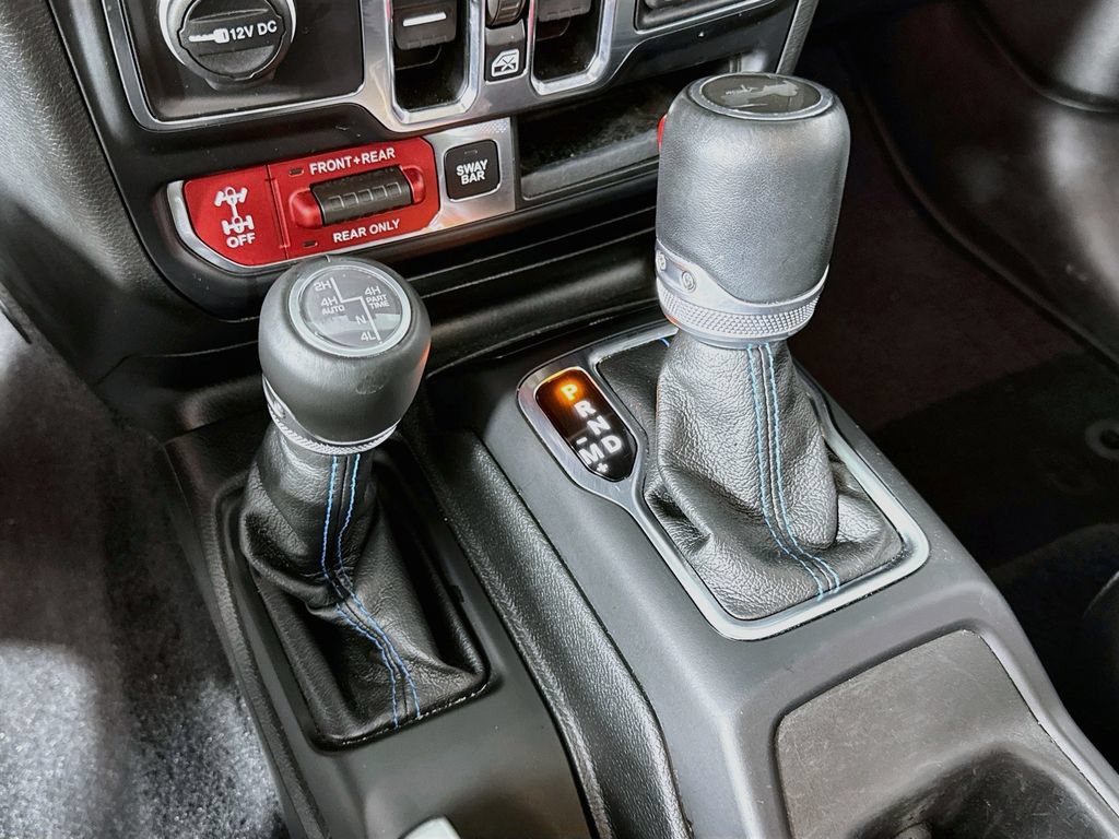 Used 2023 Jeep Wrangler Unlimited Rubicon 4xe w/ Cold Weather Group AWD/4WD image 21
