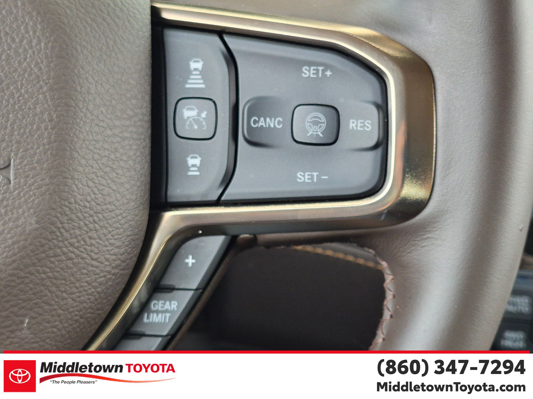 Used 2025 RAM 1500 Limited w/ Off Road Group AWD/4WD image 20