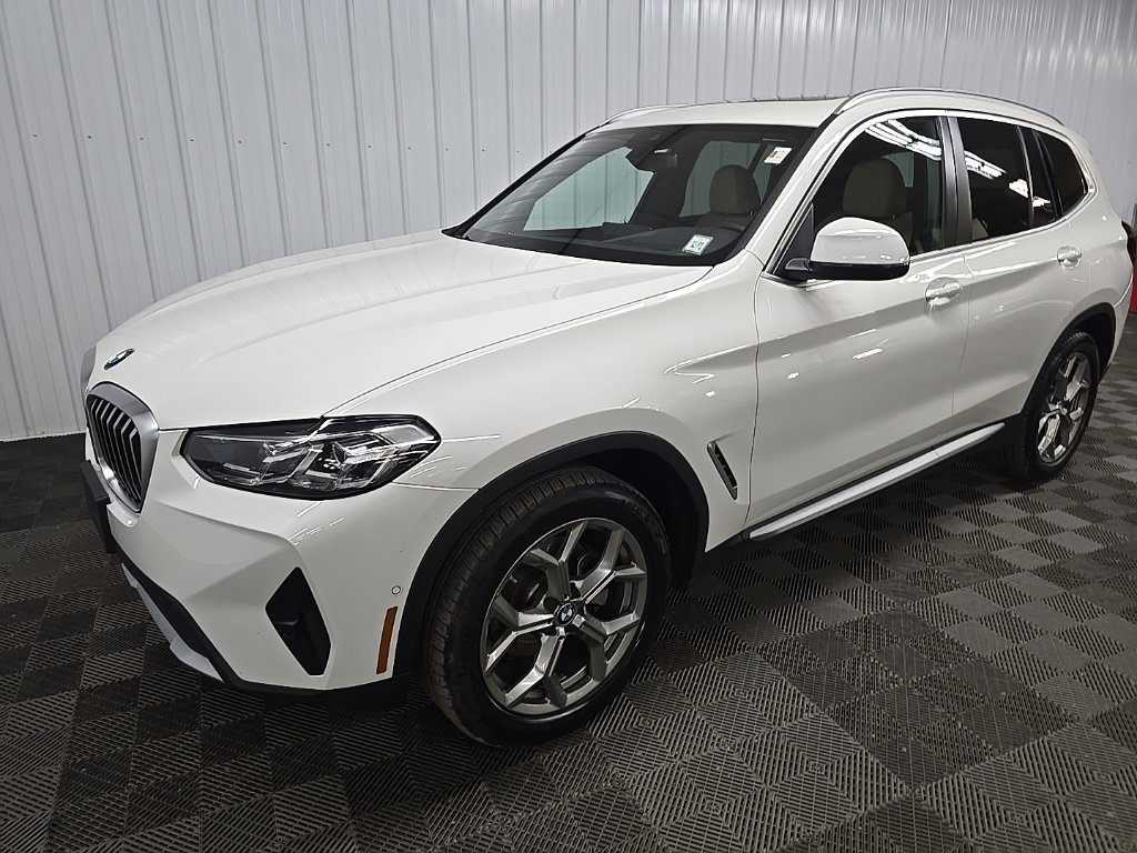 Used 2024 BMW X3 xDrive30i w/ Premium Package image 8