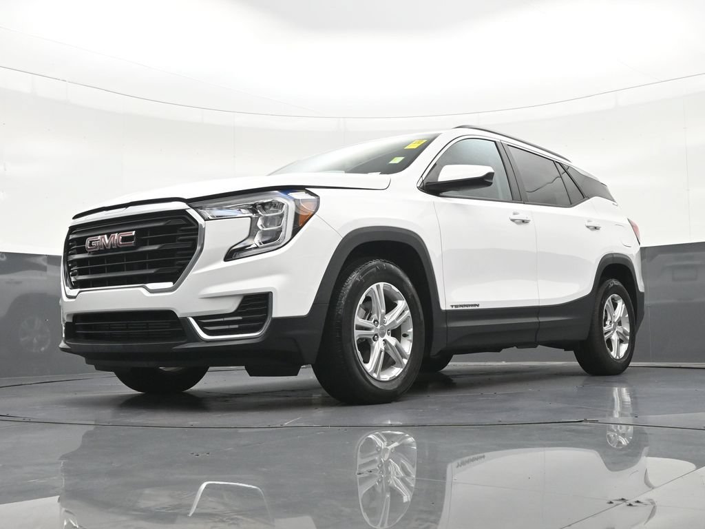 Used 2024 GMC Terrain SLE w/ Driver Convenience Package FWD image 25