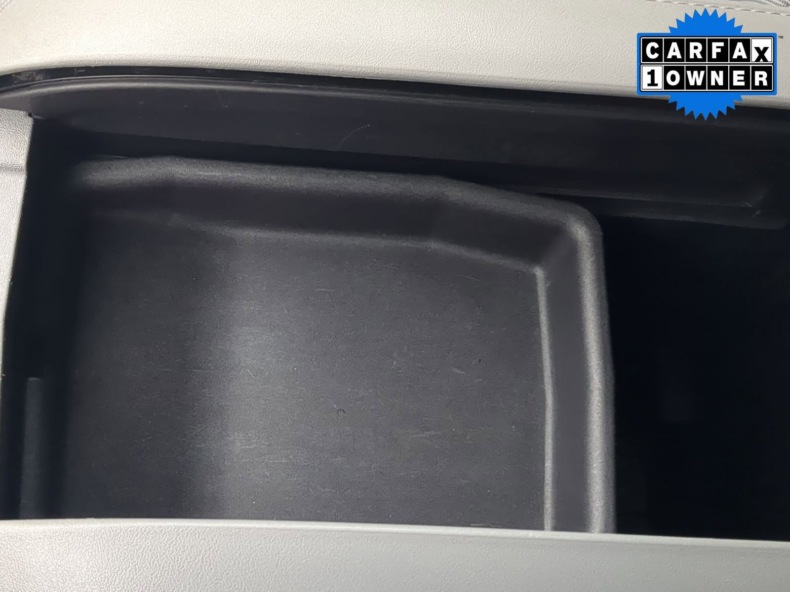 Used 2021 Toyota Highlander L image 19