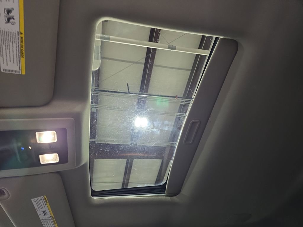 Used 2015 RAM 1500 Laramie w/ Convenience Group image 29