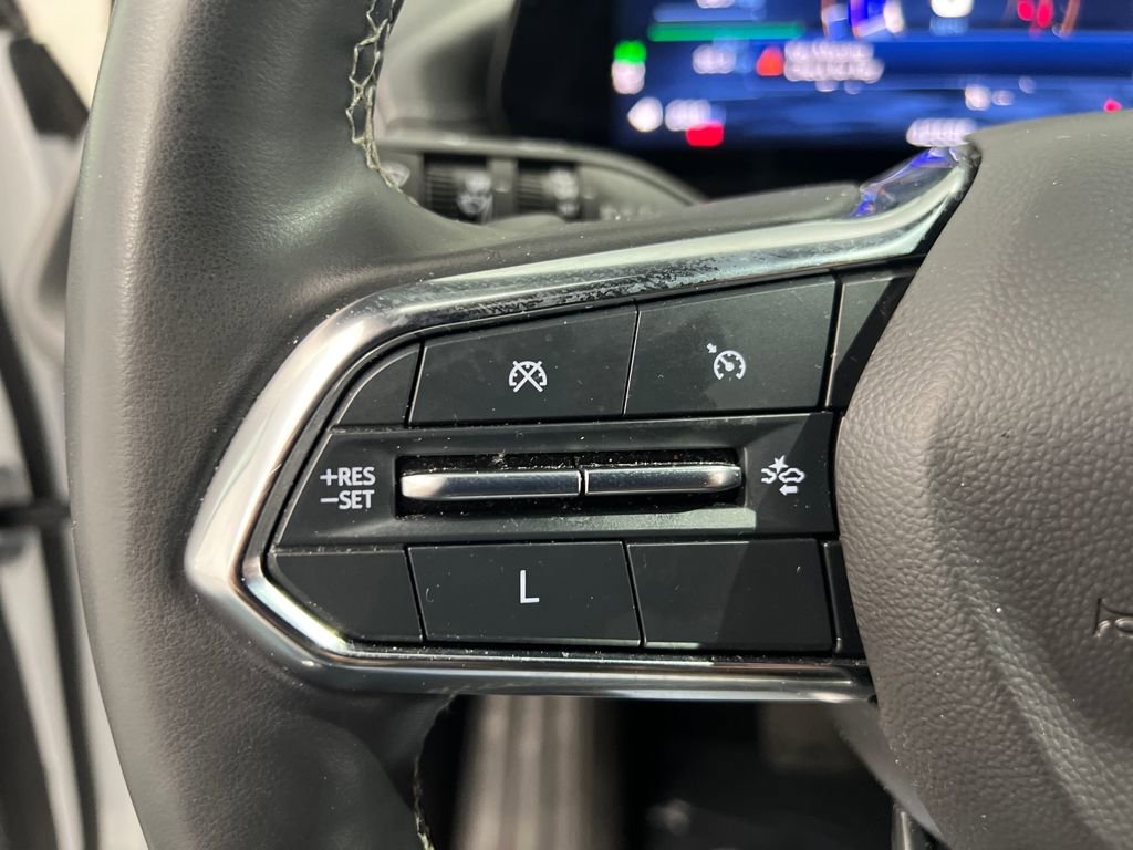 Used 2024 Chevrolet Traverse LT image 50