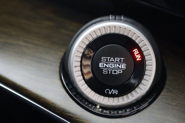 Used 2023 Jeep Grand Wagoneer Series II w/ Premium Group II image 17