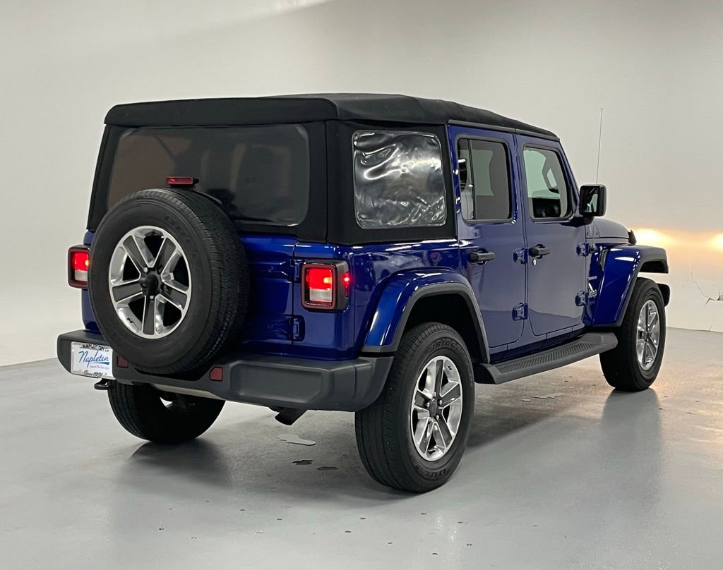 Used 2018 Jeep Wrangler Unlimited Sahara image 4