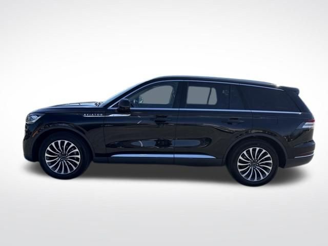 Used 2020 Lincoln Aviator Reserve w/ Equipment Group 201A image 2
