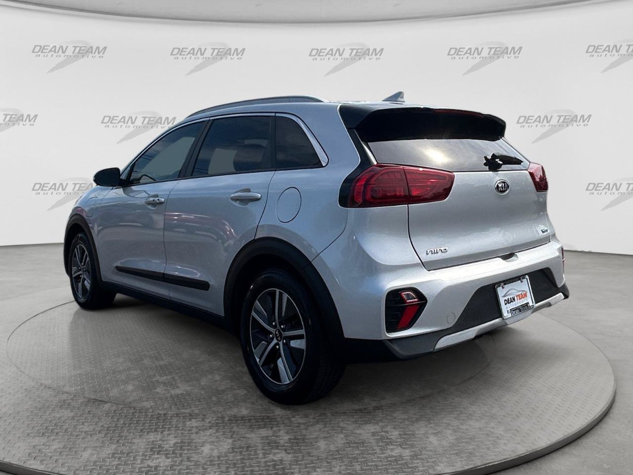 Used 2021 Kia Niro EX FWD image 5