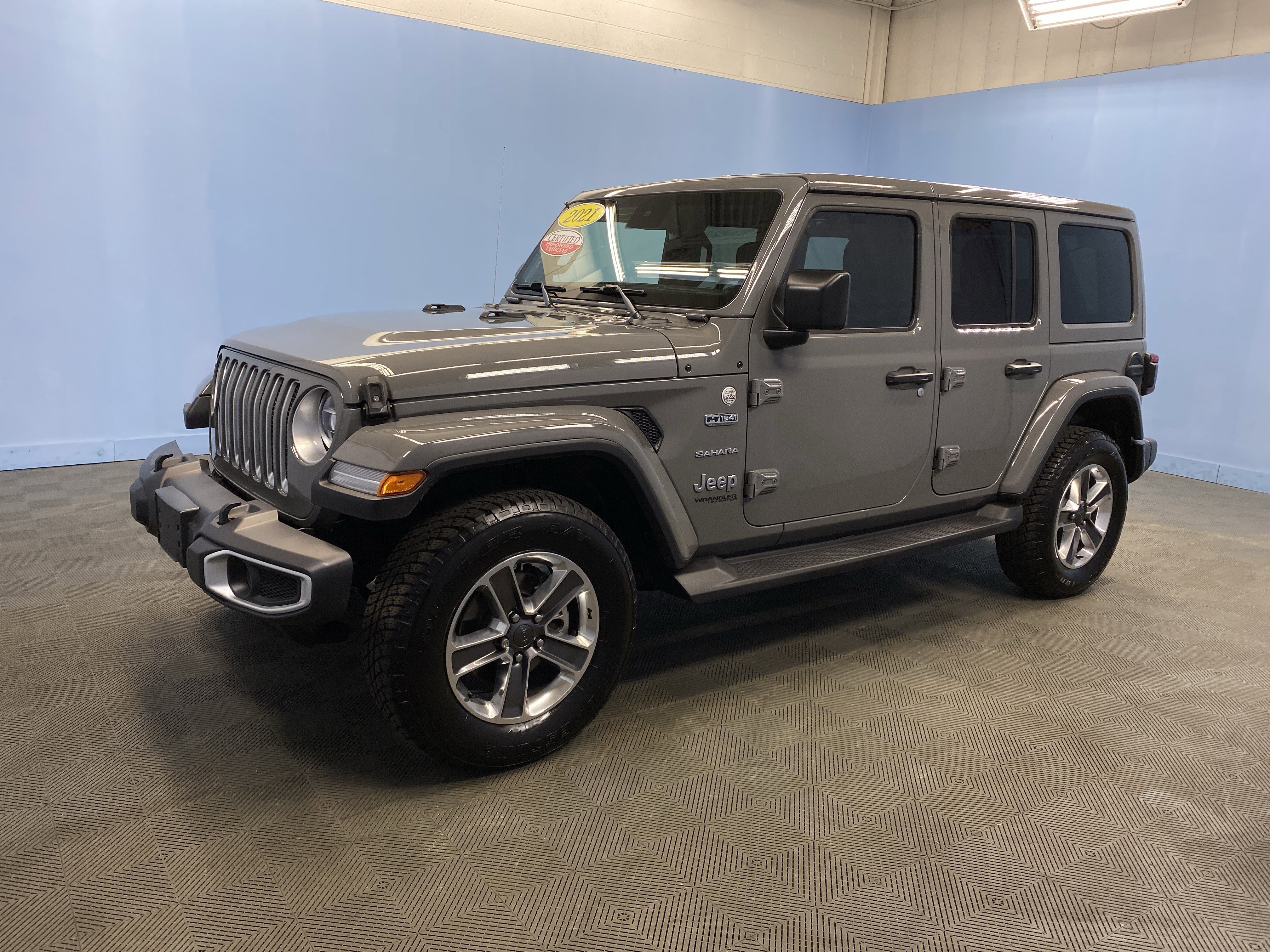 Used 2021 Jeep Wrangler Unlimited Sahara image 3