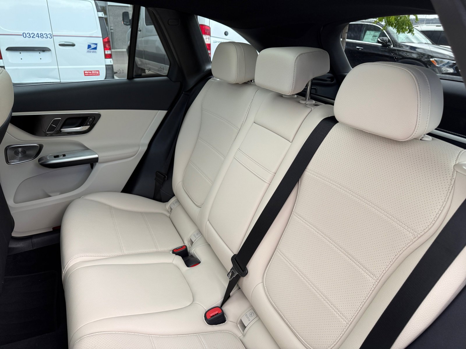 Used 2026 Mercedes-Benz GLC 300 4MATIC image 22