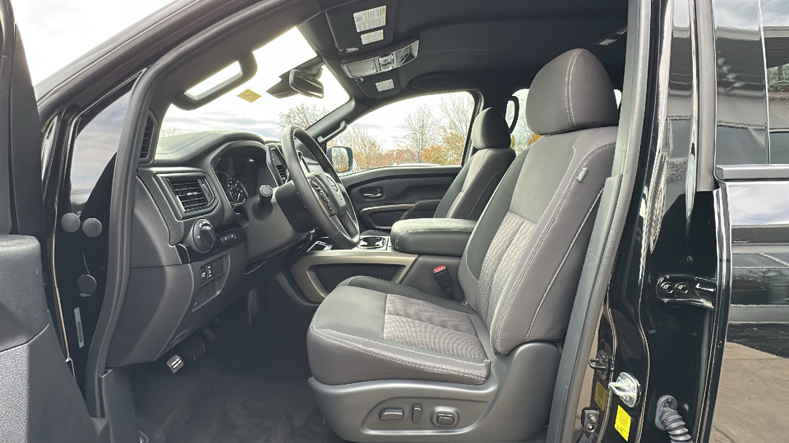 Certified 2024 Nissan Titan SV w/ SV Bronze Edition Package image 13