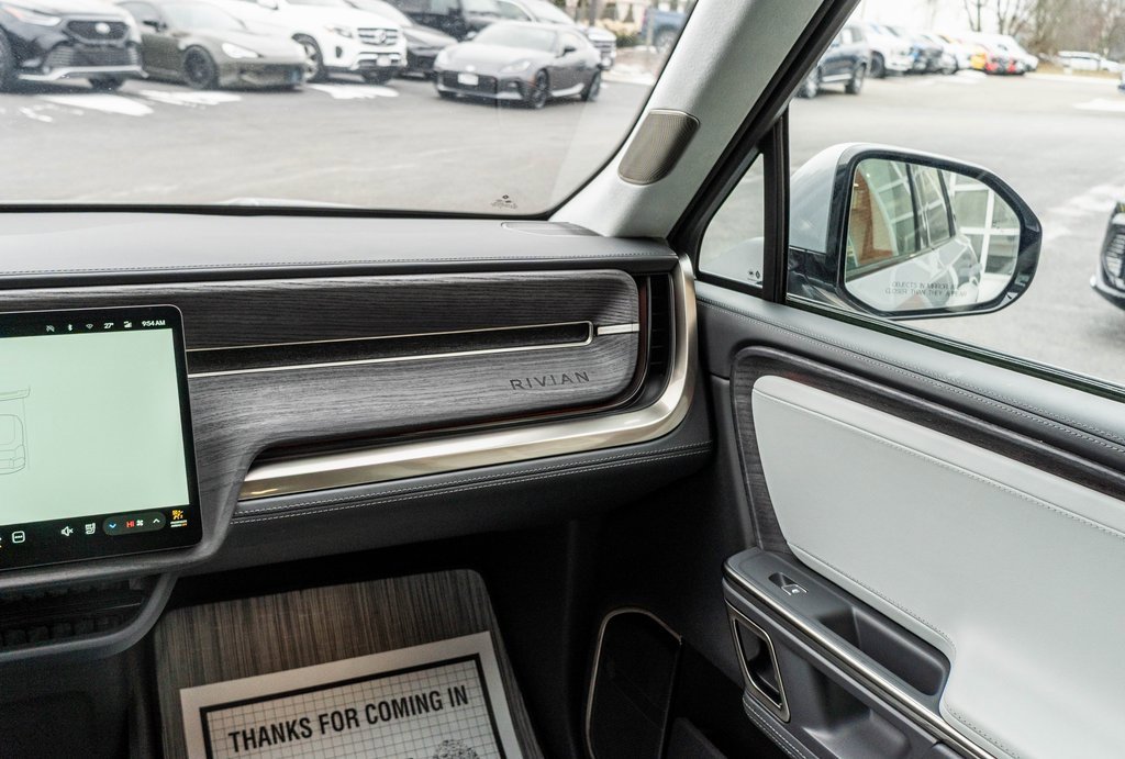 Used 2024 Rivian R1S Adventure image 16