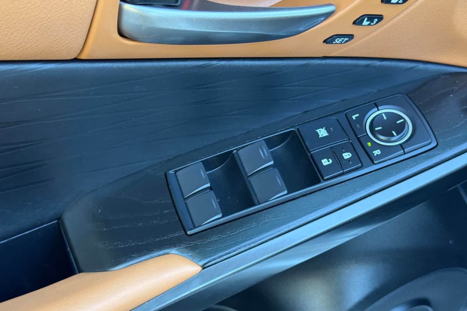 Used 2023 Lexus IS 300 AWD w/ Premium Package image 13