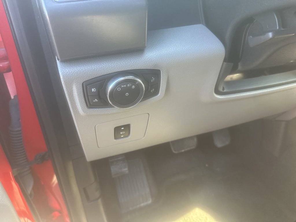 Used 2016 Ford F150 XLT w/ Equipment Group 302A Luxury image 20