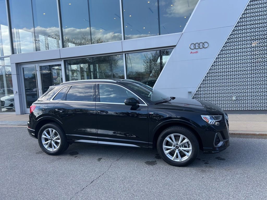 Used 2025 Audi Q3 2.0T Premium w/ Convenience Package AWD/4WD image 13