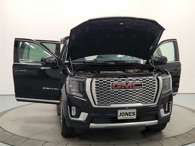 Used 2023 GMC Yukon XL Denali image 10