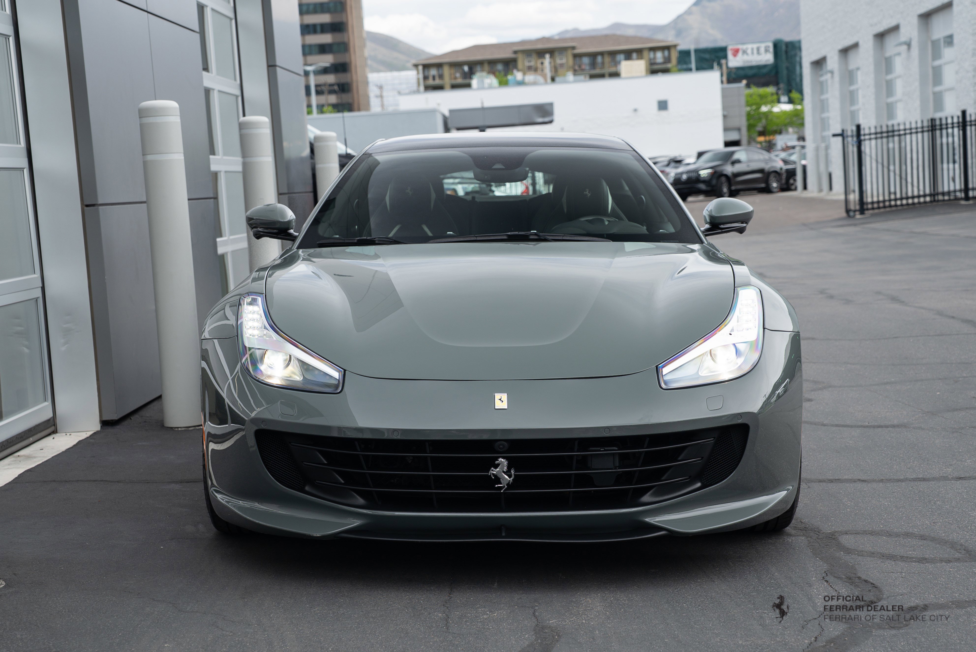 Used 2019 Ferrari GTC4Lusso image 2