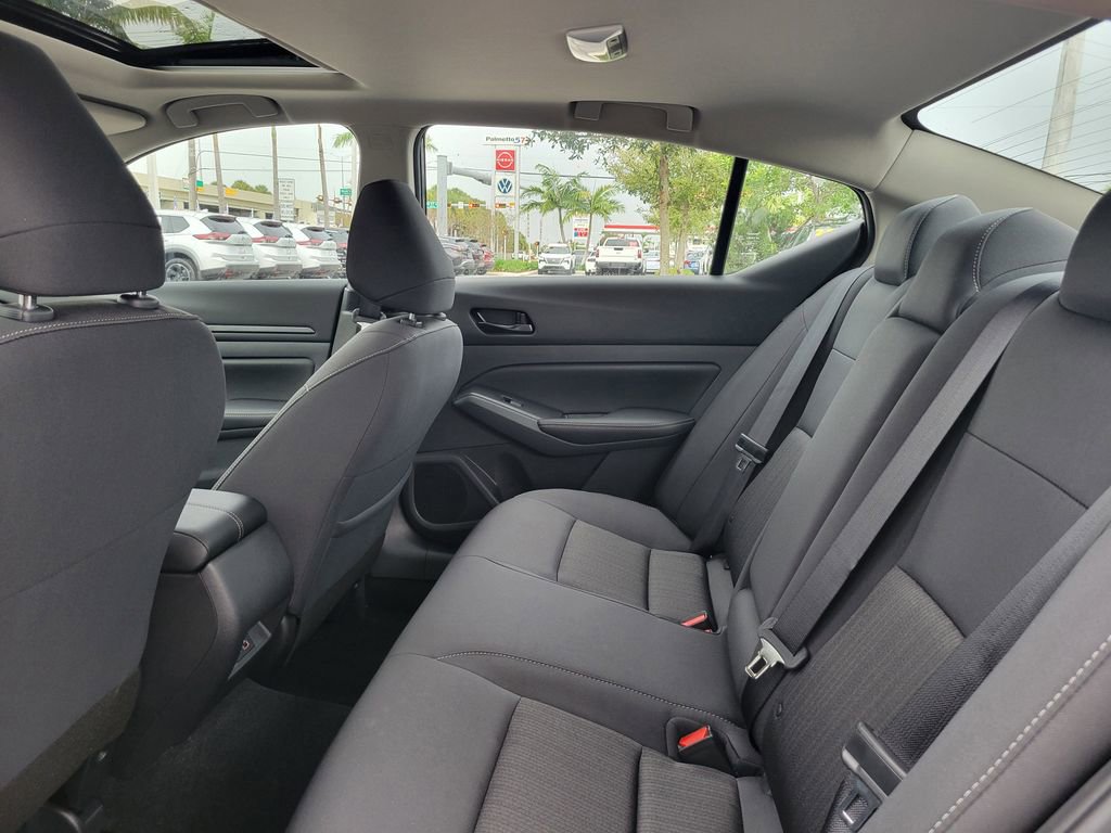 Used 2025 Nissan Altima 2.5 SV w/ SV Special Edition Package FWD image 8
