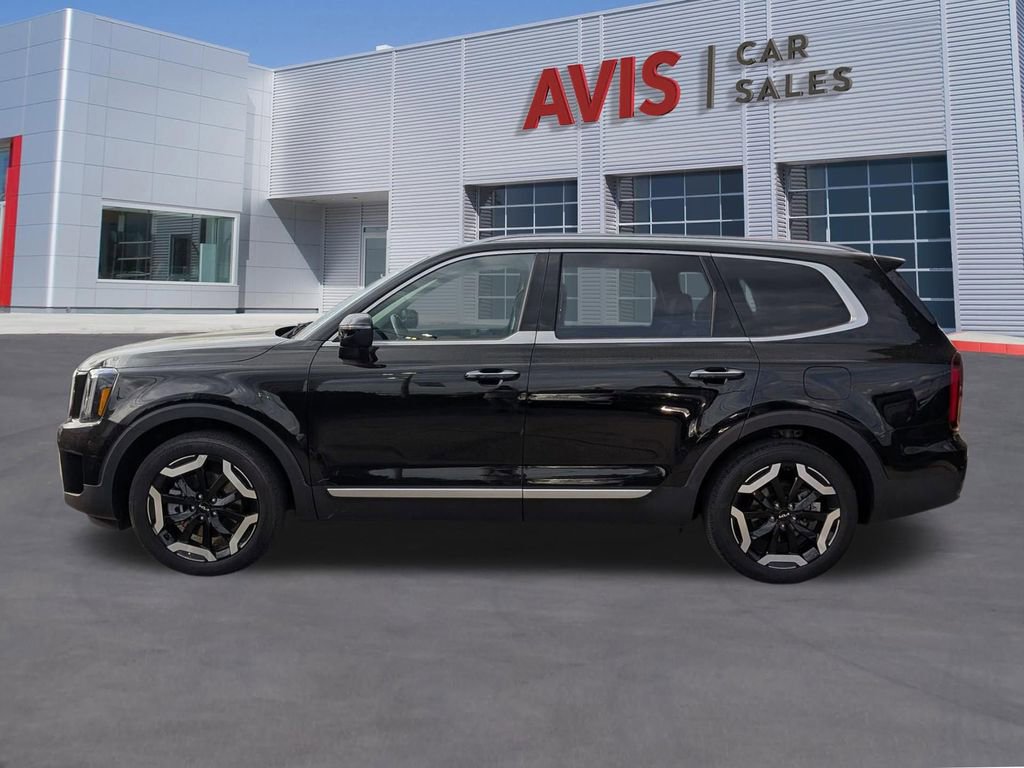 Used 2025 Kia Telluride S image 10