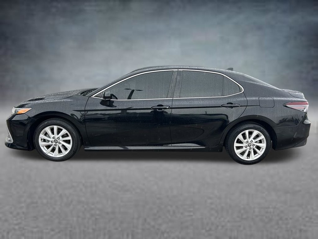 Used 2024 Toyota Camry LE FWD image 3