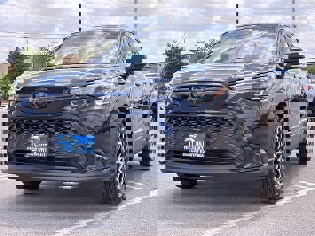 Used 2024 Toyota Corolla Cross S AWD/4WD image 11