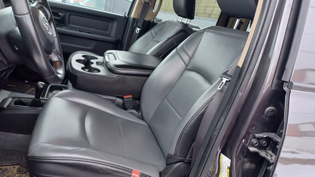 Used 2020 RAM 2500 Tradesman w/ Chrome Appearance Group image 6