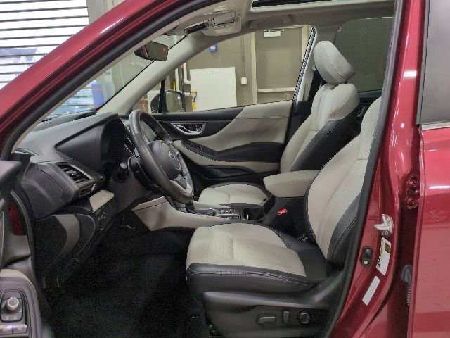 Used 2023 Subaru Forester Limited AWD/4WD image 13