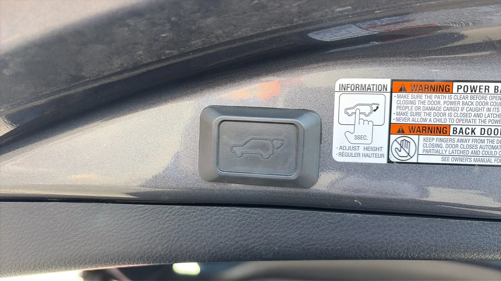 Used 2013 Toyota RAV4 Limited FWD image 23