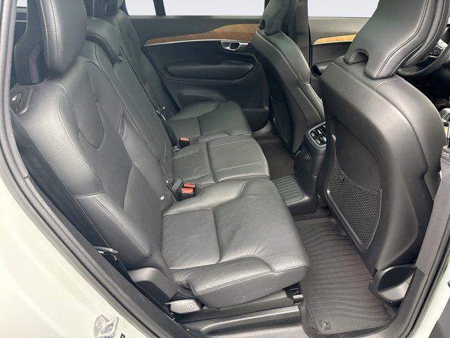 Used 2023 Volvo XC90 T8 Plus w/ Protection Package Premier image 18