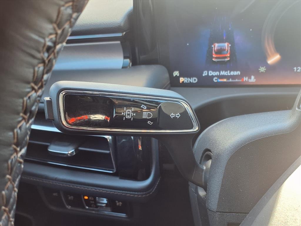 Used 2025 Lincoln Aviator 2WD image 19