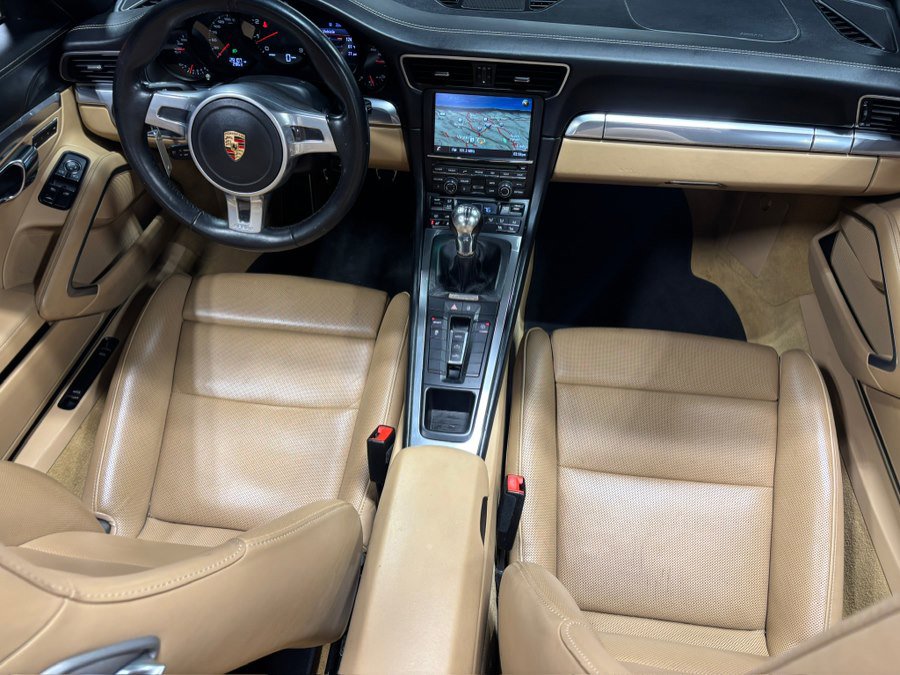 Used 2015 Porsche 911 Carrera image 14