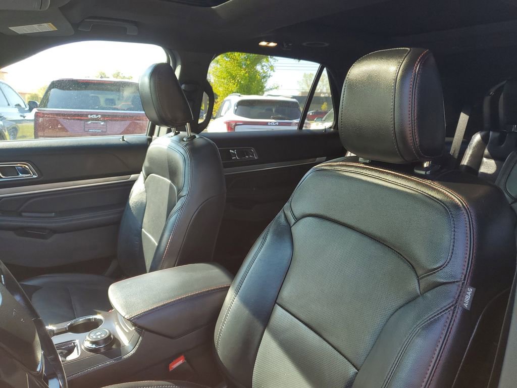 Used 2019 Ford Explorer Sport w/ Equipment Group 401A AWD/4WD image 10