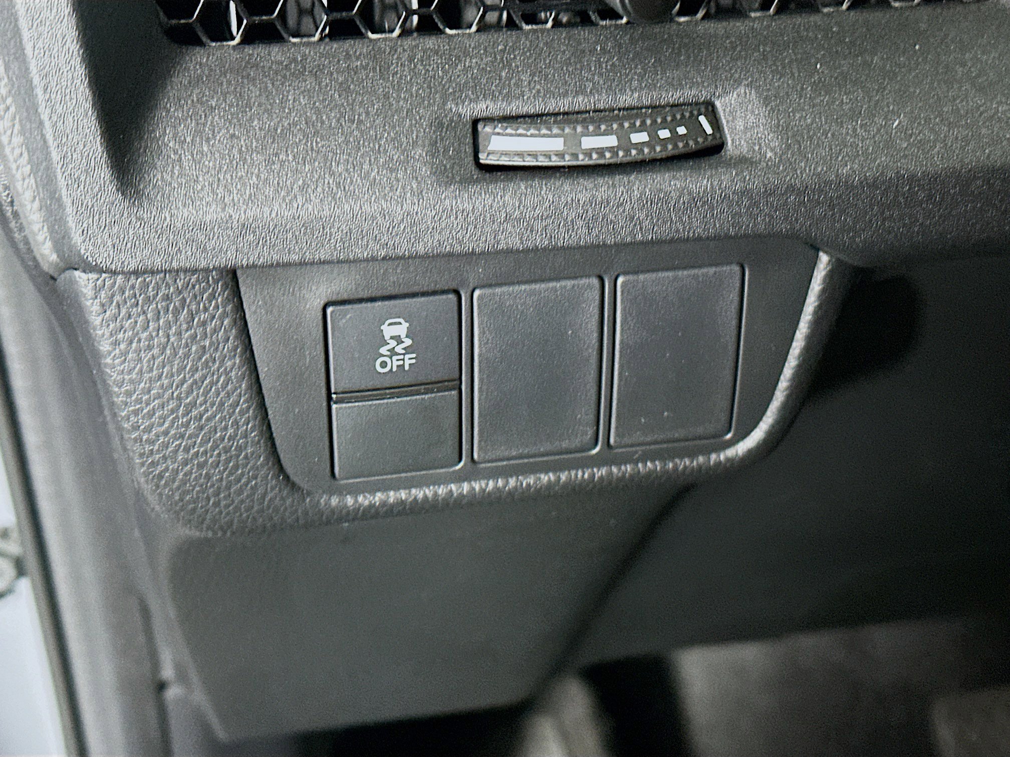 Used 2024 Honda CR-V LX image 17