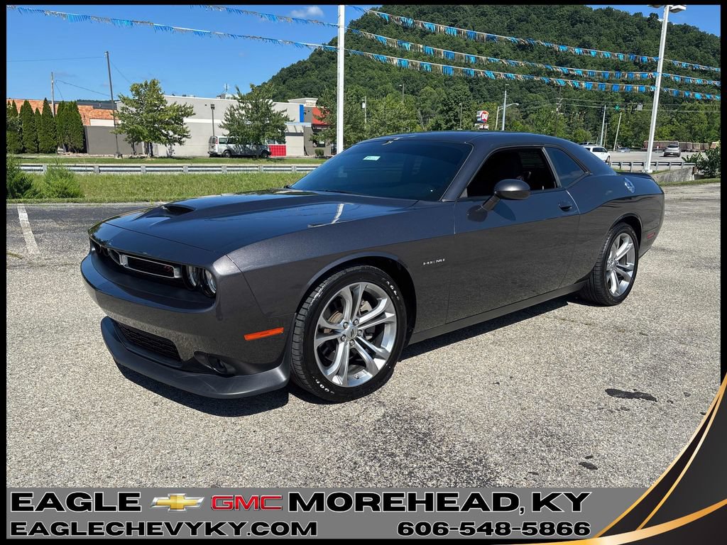 Used 2022 Dodge Challenger R/T RWD image 1