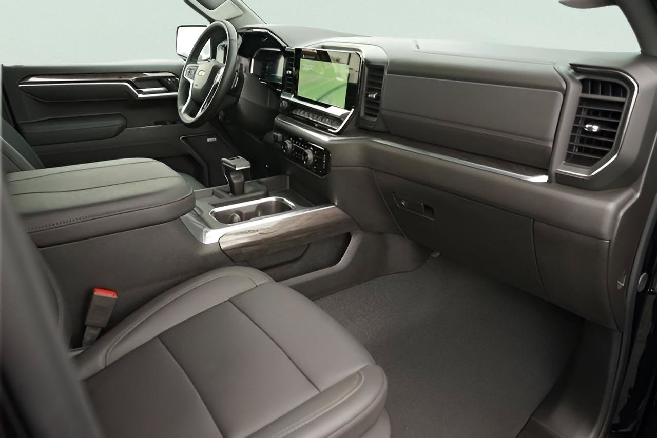 Used 2026 Chevrolet Silverado 1500 LTZ w/ LTZ Premium Texas Edition RWD image 18