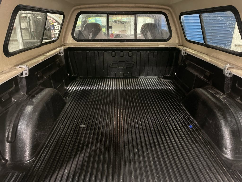 Used 2000 Chevrolet Silverado 1500 Base w/ Exterior Appearance Pkg image 14