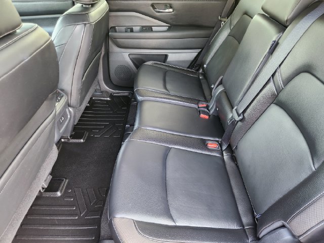 Used 2022 Nissan Pathfinder SL FWD image 26