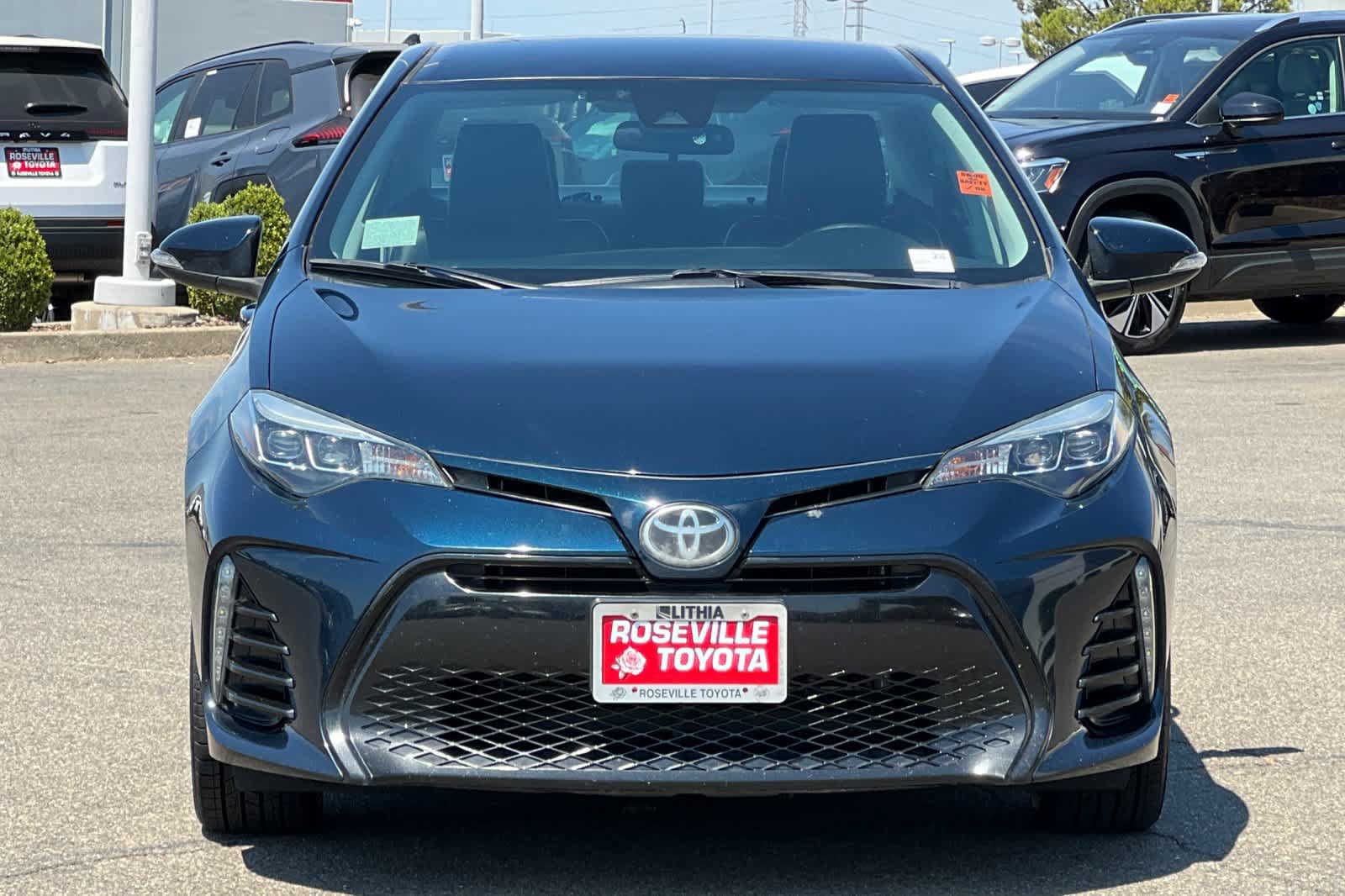 Certified 2018 Toyota Corolla SE w/ Carpet Mat Package (TMS) FWD image 10