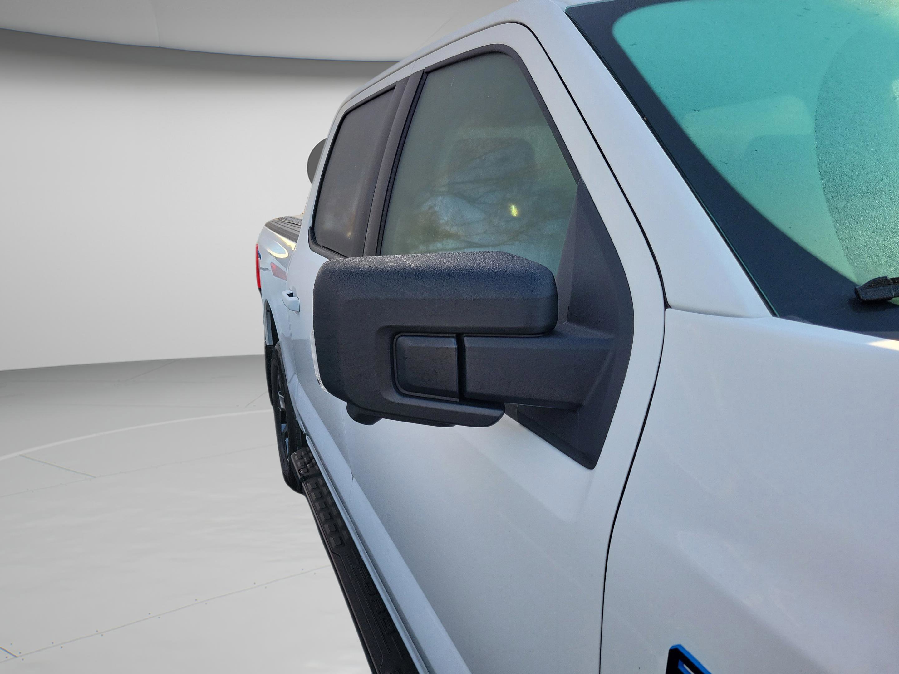 Used 2024 Ford F150 Lightning Flash image 18