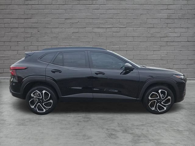 Used 2025 Chevrolet Trax RS w/ Driver Confidence Package FWD image 7