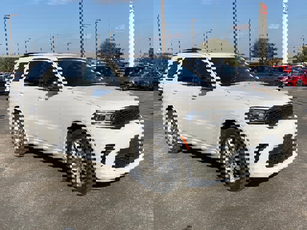 Used 2024 Dodge Durango GT image 3