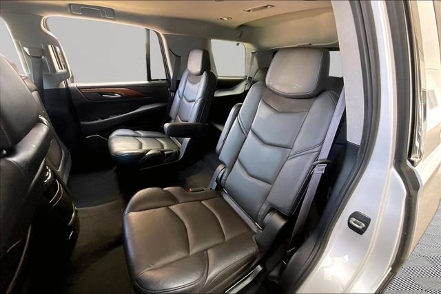 Used 2016 Cadillac Escalade 2WD image 16