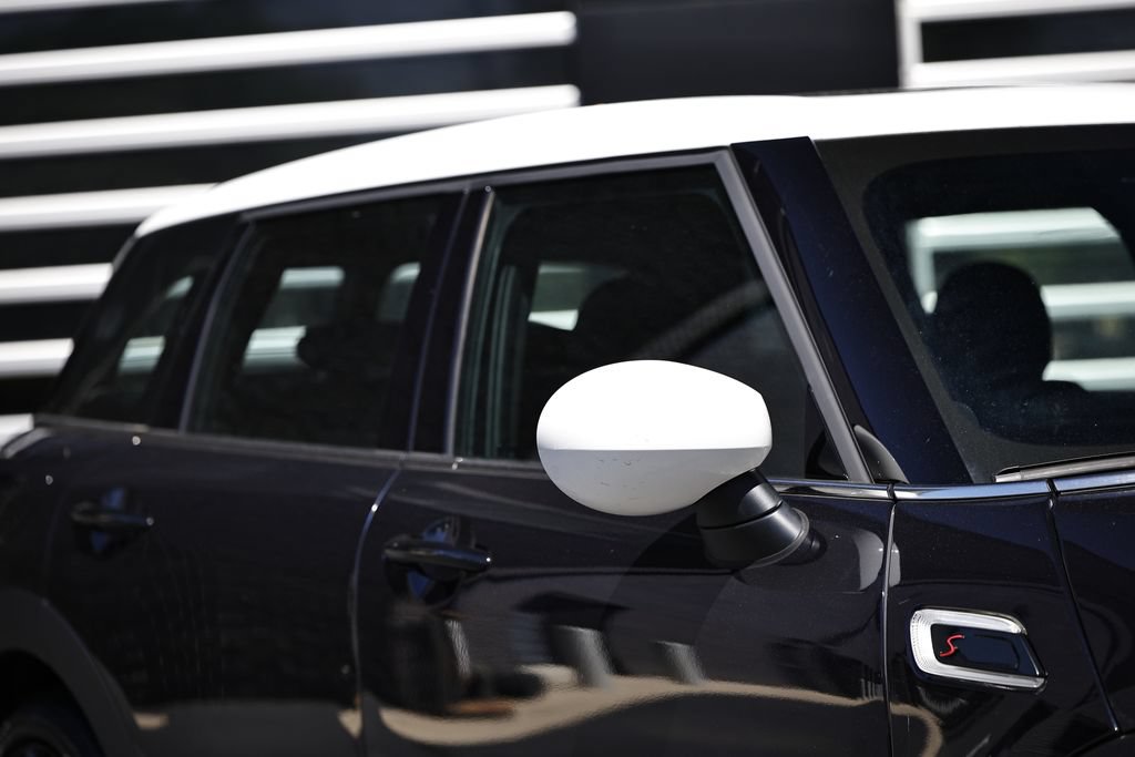 Used 2024 MINI Cooper Clubman S FWD image 3